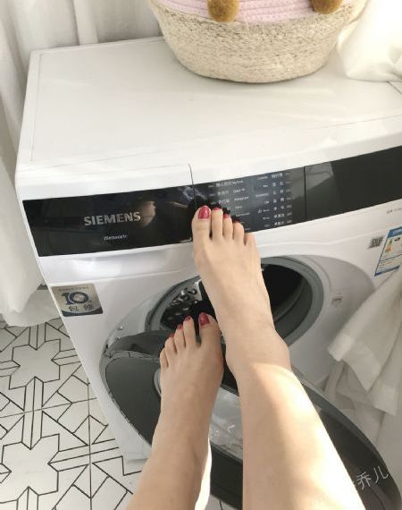 三个老汉把我全身啃了个遍_DVD国语在线观看