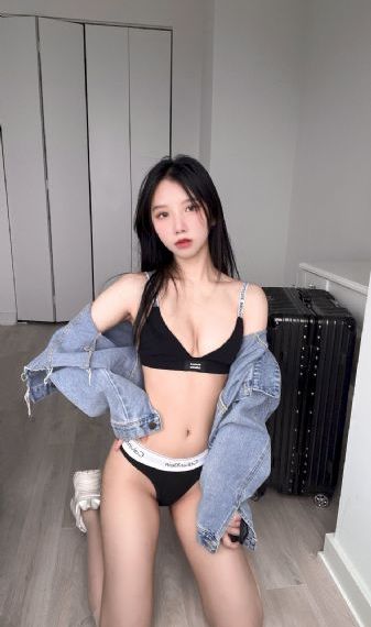 久久亚洲精品日韩v美女成人性_剧情片免费观看超清