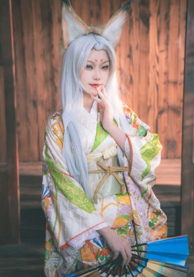 女神尿急尿裤子搞笑视频_HD免费观看