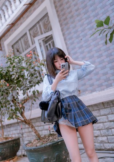 把舌头伸进花穴扒开点_1080免费观看视频