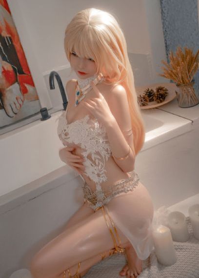 乳头突出乳峰平面_手机MP4字幕高清版在线播放