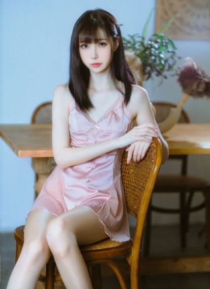 皇上强行玩弄太子妃乳_老版国语字幕