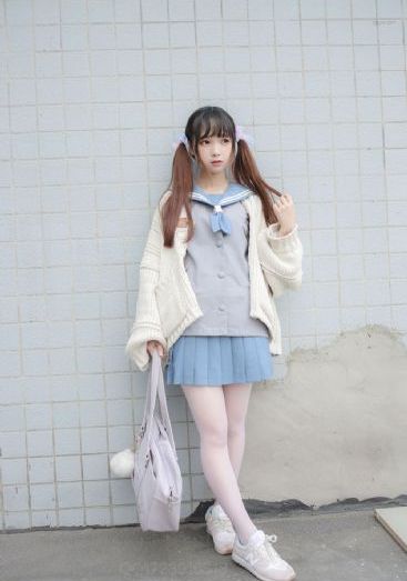 免费看美女裸体的app在线_720日韩免费观看