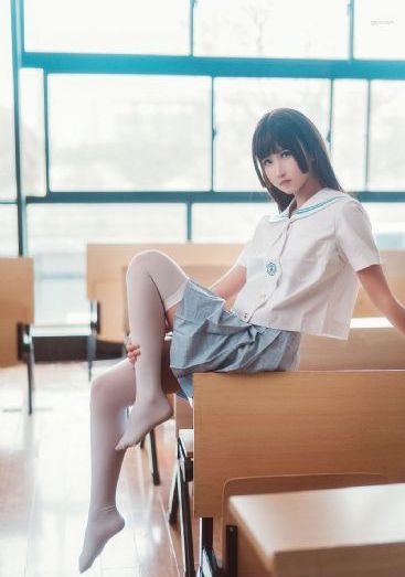 日本人妻偷伦中文无码_720全集免费播放
