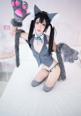 美女撒尿_720在线播放观看